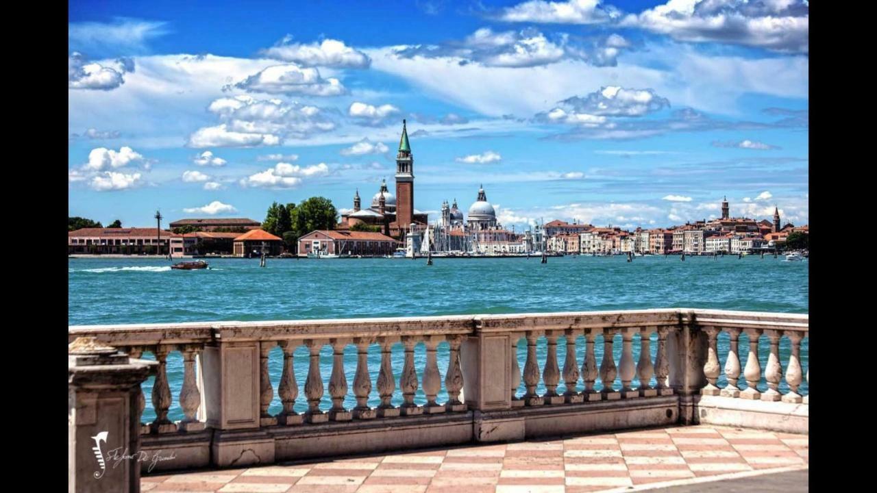 Apartmán Biennale Ca Dario Benátky Exteriér fotografie