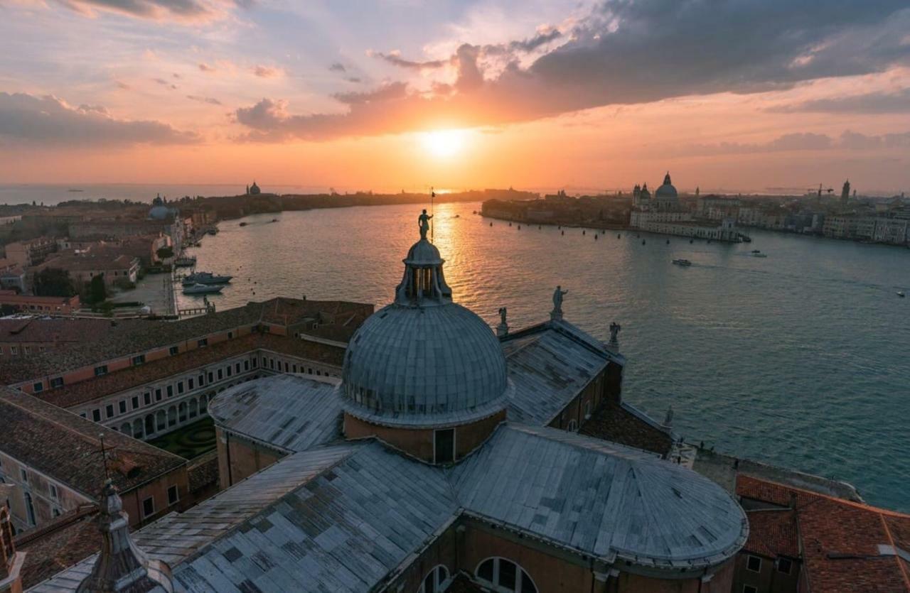 Apartmán Biennale Ca Dario Benátky Exteriér fotografie